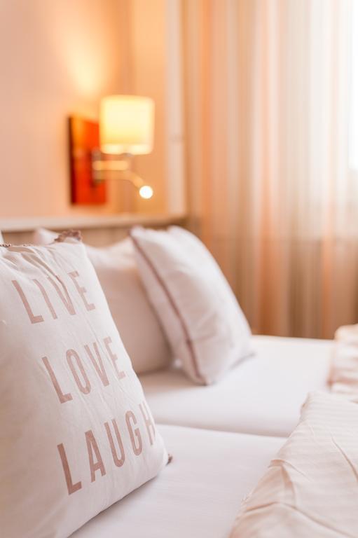Hotel Leander بيتبورغ المظهر الخارجي الصورة